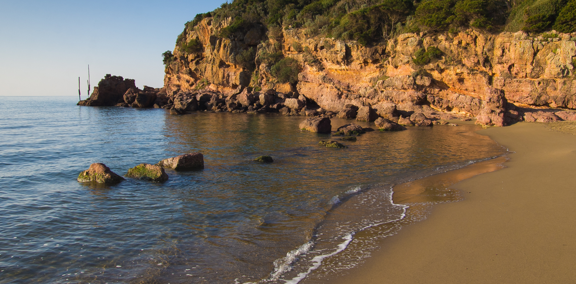 Le Rocchette: spiaggia, camping sul mare e info